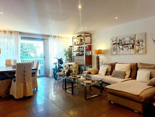Appartement de luxe de 3 pièces en vente à Azans, Bourgogne Franche Comté