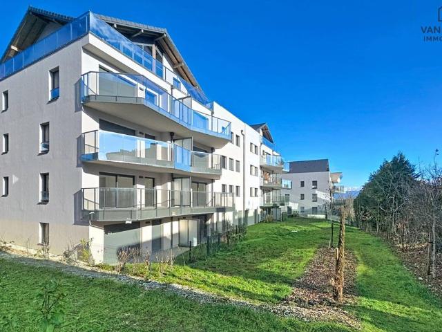 Appartement de luxe de 3 pièces en vente à Divonne les Bains, France
