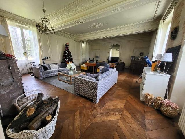 Appartement de 7 pièces de luxe en vente à Lamotte Beuvron, France