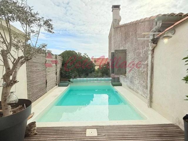 Appartement de luxe de 6 pièces en vente à Saint Pierre sur Mer, France