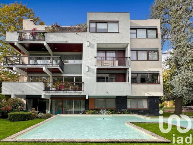 Appartement de luxe de 9 pièces en vente à La Celle Saint Cloud, France