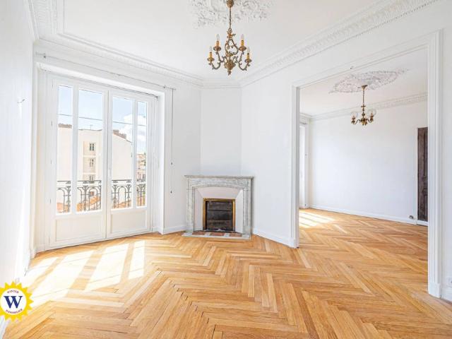 Appartement de luxe 3 chambres en location à Nice, France
