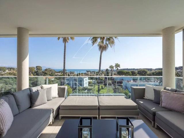 Appartement de luxe 3 chambres en vente à Antibes, Provence Alpes Côte d'Azur