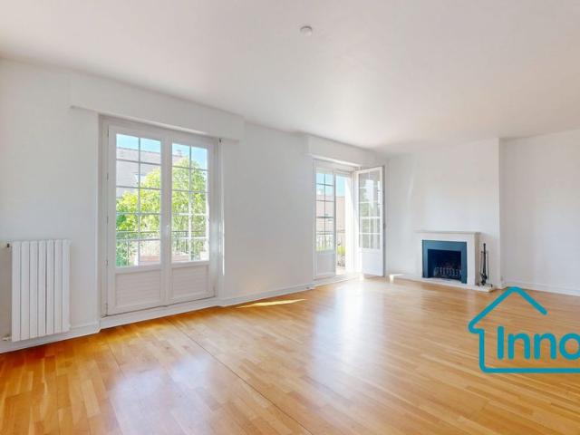 Appartement de luxe 3 chambres en vente à Noisy le Roi, France