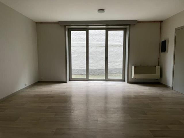 Appartement de plain pied, avec cour