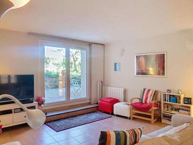 Appartement de plain pied avec espace extérieur partagé 70m² Hérépian