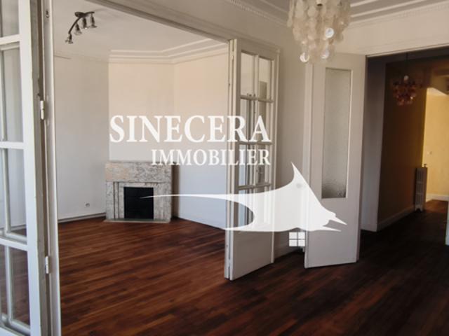 Appartement de Prestige T3 Place d'Armes