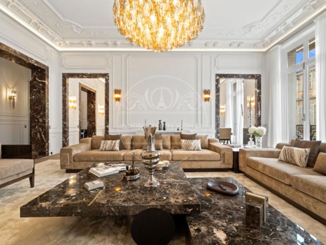 Appartement de prestige à Paris 8ème !