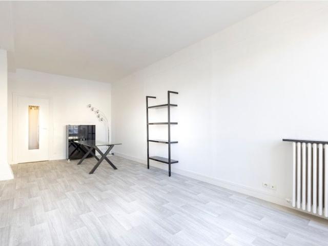Appartement de prestige de 64 m2 en vente Champs Elysées, Madeleine, Triangle d’or, Paris, Île de France