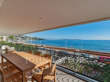 Appartement de 5 pièces de luxe en location à Cannes, France