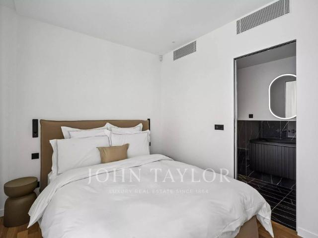 Appartement de 2 chambres de luxe en location à Champs Elysées, Madeleine, Triangle d’or, Paris, Île de France