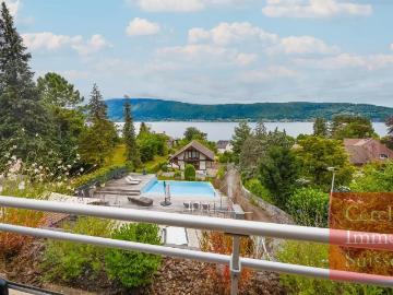 Appartement de Prestige Rénové en vente à VEYRIER DU LAC avec Vue Panoramique sur le Lac d'Annecy