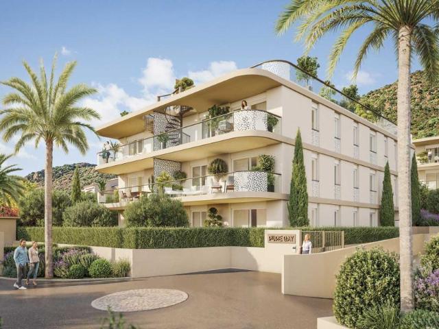 Appartement de quatre chambres avec vue sur la mer à Le Lava. 0m² Le Lavandou
