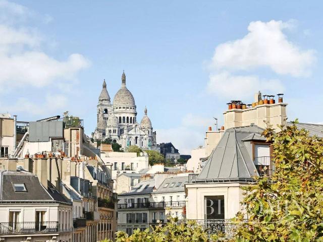 Appartement de réception avec vue