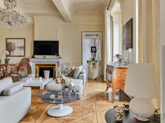 Appartement de réception avec vue