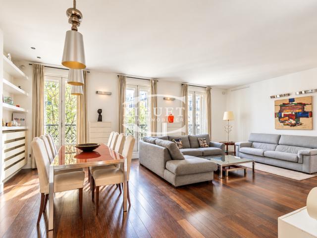 APPARTEMENT DE RÉCEPTION DE GRAND STANDINGCatherine PiguetAlma Immobilier