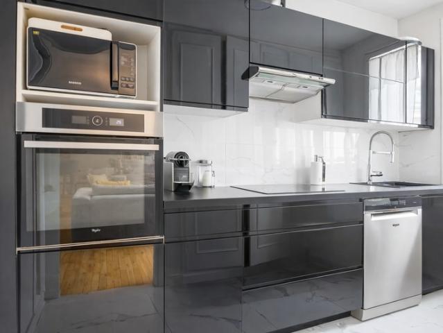 16000 Angoulême Appartement de standing – Grand espace de 150 m² – Plateau d’Angoulême – 3 chambres – 2 suites parentales – 3 dressings – 3 WC – cave