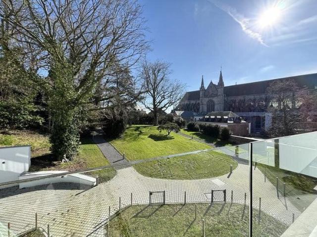 Appartement de Standing 2 chambres Cave Parking
