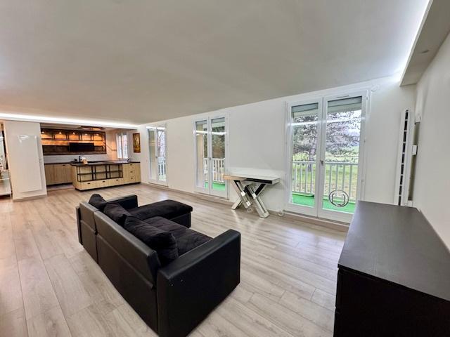 APPARTEMENT DE STANDING AVEC TERRASSE ET VUE SUR GOLF
