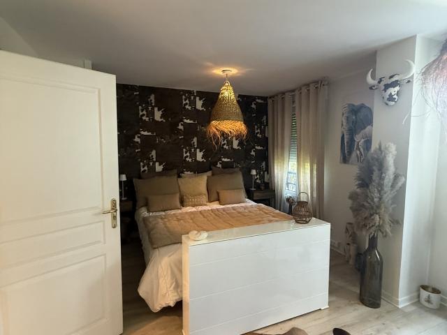 APPARTEMENT DE STANDING DE 93M2 AVEC SUPERBE TERRASSE DE 17M2 PLEIN SUD AU COEUR DE CRAPONNE