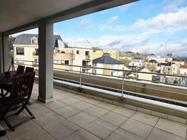 Appartement de standing de 135 m2 avec grandes terrasses Qua. 135m² Brive la Gaillarde