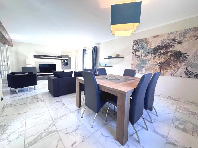 Appartement de standing de trois chambres et grande véranda. 133m² Carcassonne