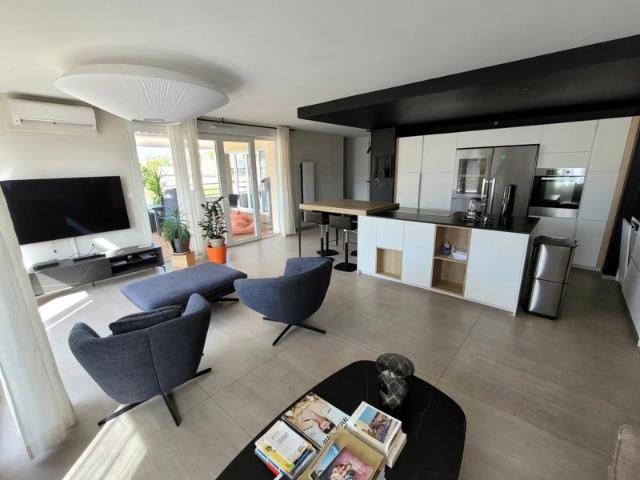 Appartement de standing en plein centre ville 5 pièces 132.77 m²