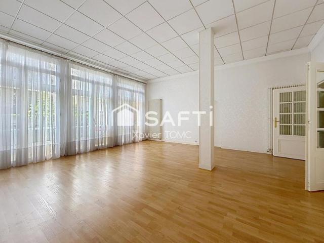 Appartement de standing lens