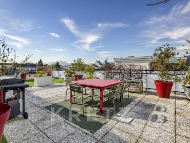 Appartement dernier étage avec terrasse de 90m2 131m² Nantes