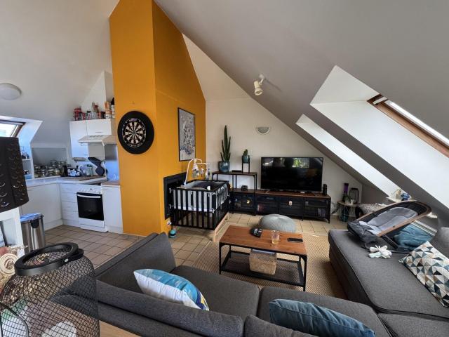 Appartement dernier étage quartier des Bruyères