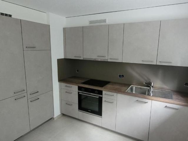 Appartement dernièrement rénové de 3 pièces avec balcon !