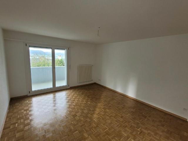 Appartement dernièrement rénové de 3 pièces avec balcon !