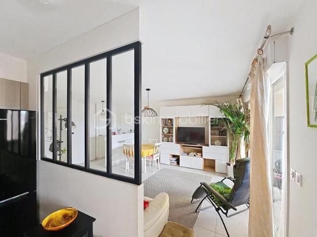 Appartement deux chambres avec double terrasse