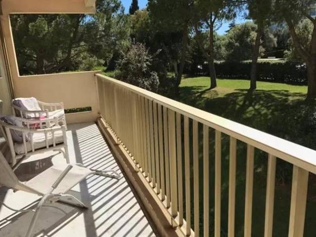 Appartement deux pièces dans belle résidence