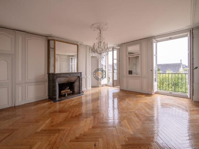 Appartement d'exception au dernier étage avec ascenseur Nan