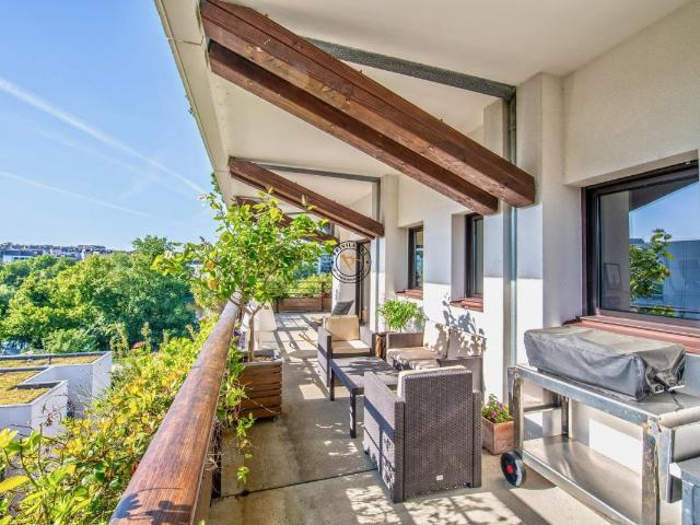 Appartement d'exception avec terrasse face à la Loire Nan