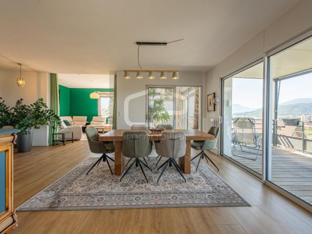 Appartement déxception de 182 m2 en attique dernier étage à Annecy le Vieux avec vue panoramique sur le lac