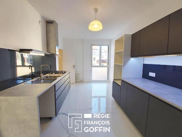 APPARTEMENT D'EXCEPTION QUARTIER PREFECTURE TERRASSE / C