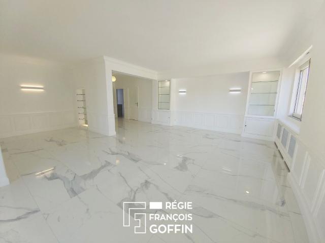 APPARTEMENT D'EXCEPTION QUARTIER PREFECTURE TERRASSE / CLIM / PARKING