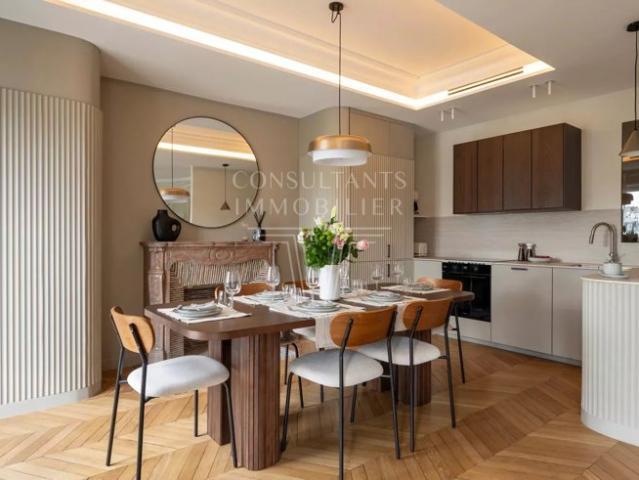 APPARTEMENT D'EXCEPTION 5e ÉTAGE AVEC BALCON VUE DÉGAGÉE