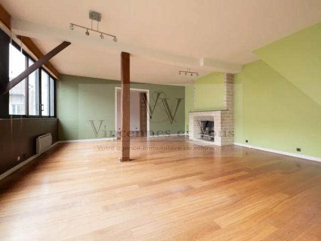 Appartement Duplex 151.47 m² carrez dont 216.43m² au sol