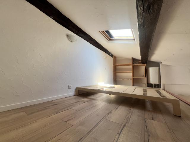 APPARTEMENT DUPLEX 2 PIECES CLIMATISEE A PUGET SUR ARGENS