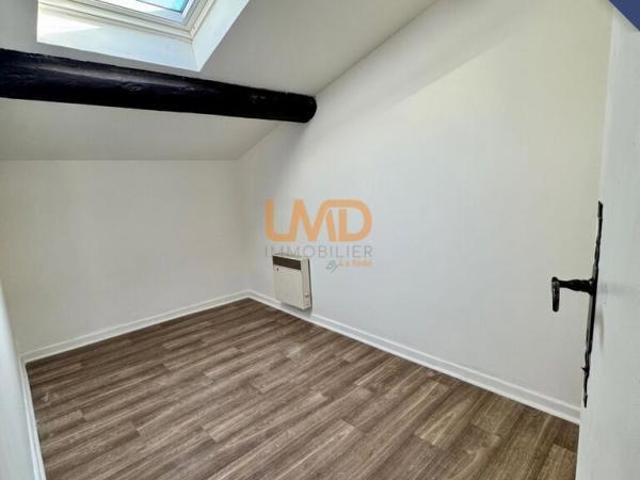 Appartement duplex 4 pièces avec 2 places de stationnement priva