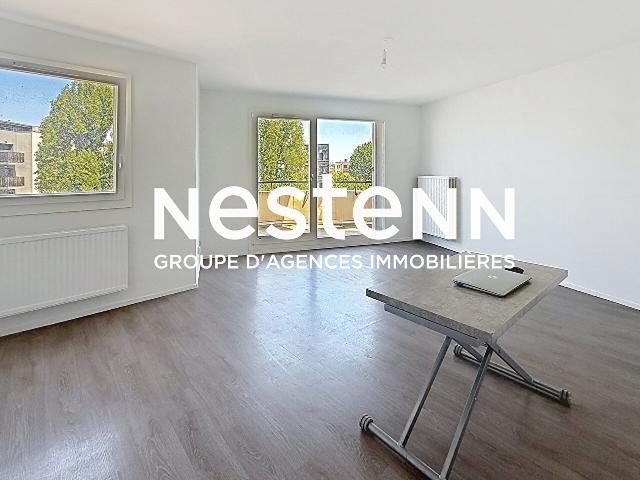 Appartement Duplex 4 Pièces avec Balcon Cave et Garage 69500 BRON