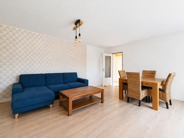 Appartement duplex 94 m² avec jardin privatif et entrée indé. 94m² Saint Martin de Crau