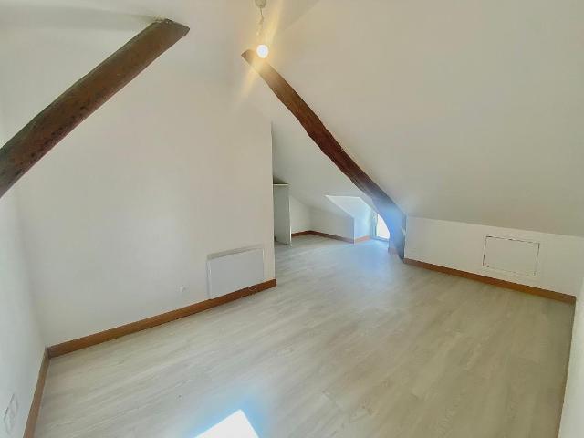 Appartement duplex à louer Centre ville de Mennecy