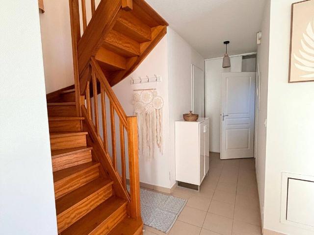 Appartement duplex avec terrasse extérieure