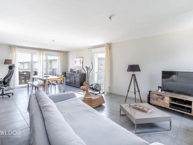 Appartement duplex en attique de 121 m² avec terrasse