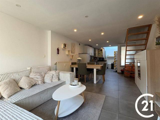 Appartement duplex en plein centre de Ciney