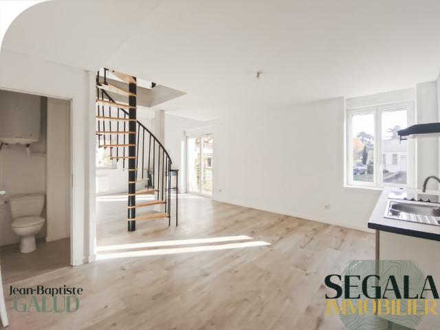 Appartement duplex lumineux à louer à Carmaux – 52 m²